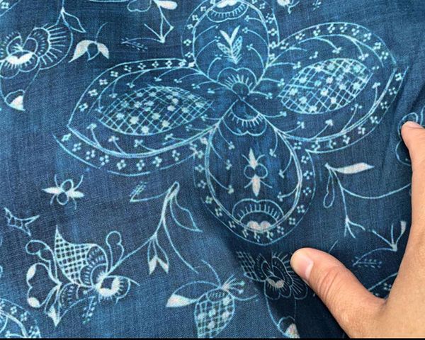 

natural pure ramie fabrics four petals blue fabric high-end dresses, gowns, clothes, thin summer styles tissus, Black;white
