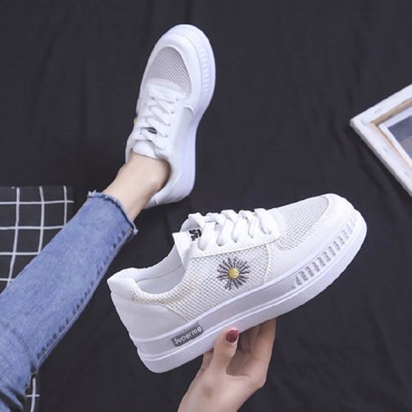 

2020 summer new daisy net shoes female lightweight wild breathable mesh student shoes flat bottom small white board, Black
