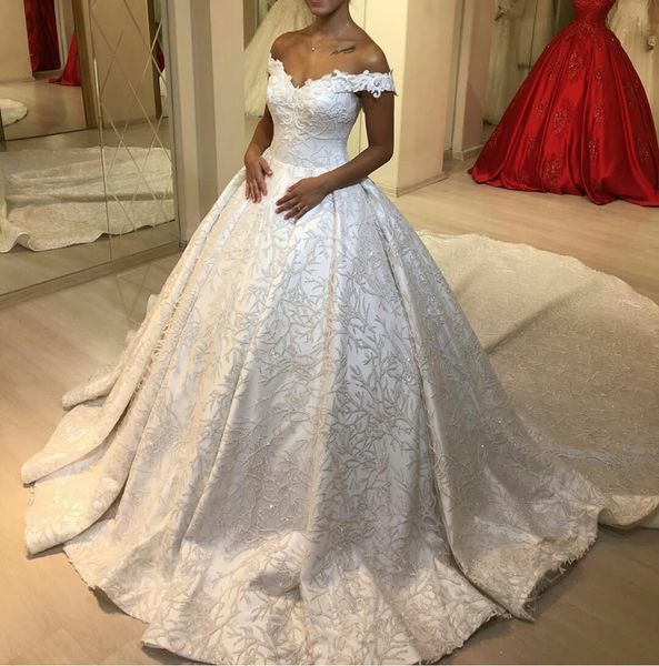 Vestidos de noiva princesa Homens Mulheres nupcial Bola Vestidos OFF ombro inchado Lace apliques de casamento Vestidos Petites Plus Size Custom Made