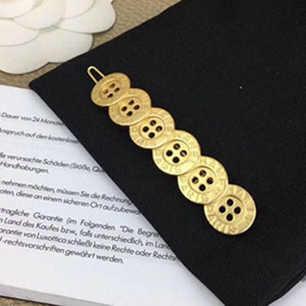 

2020 new ladies'luxury permutation button metal hairpin c stamp golden one word hair clips hairdress gift for girls, Golden;silver