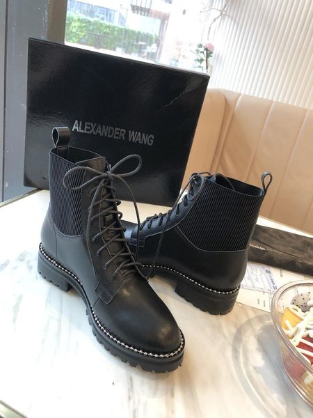 

2020c autumn new leather women's shoes fashion thick with ankle boots, casual wild martin boots, original box packaging delivery