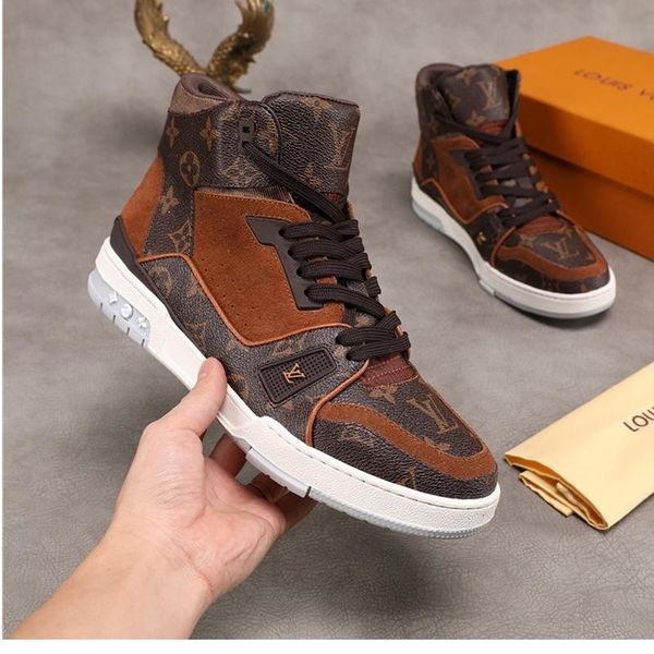 

08 men's designer casual sports shoes, luxury trendy travel casual shoes, sports shoes. fast delivery in original box packaging, Black