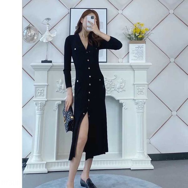 

djhqs law system 2020 early autumn new slimming v-neck knitted law system 2020 early autumn dress new slimming high-end v-neck high-end knit, Black;gray