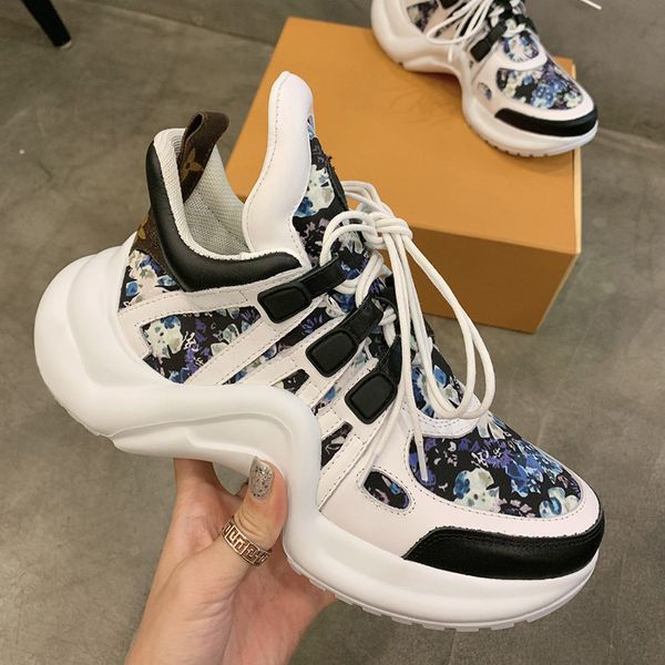 

women shoes sneakers lace up casual summer womens shoes casual style white black colors casual shoes for women size 5-10