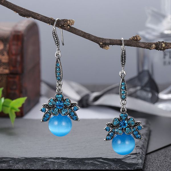 

2020 designer new retro european and american flower earrings female long section personality ethnic style diamond earrings opal jewelry