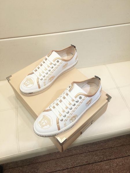 

2020-2019q summer new trend men's leather low-casual shoes, flat comfortable white shoes, high-quality fashion wild sports shoes, s