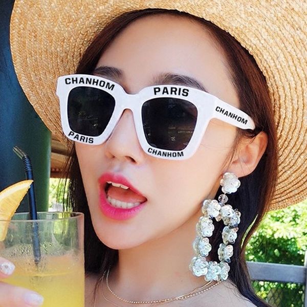 

new korean style men's and women's fashion sun colorful all-match glasses fashion letter square frame sun glasses, White;black