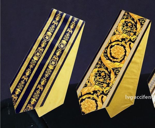 

luxury classic european and american style printing home dinner party decoration table runner table flag size 35*150cm christmas gift 2020