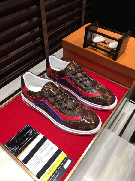 

2020-2019h limited edition leather men's casual shoes, fashion wild sports shoes, original packaging shoe box, size: 38-44