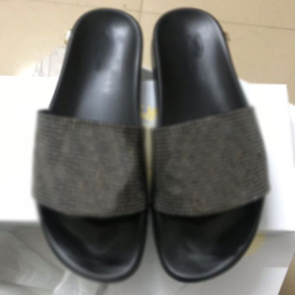 

2020 новые поступления mens женщин лето сандалии пляжа slide casual тапочки женская обувь комфорт печати кожаные сандалии размер 35-45 с кор, Black