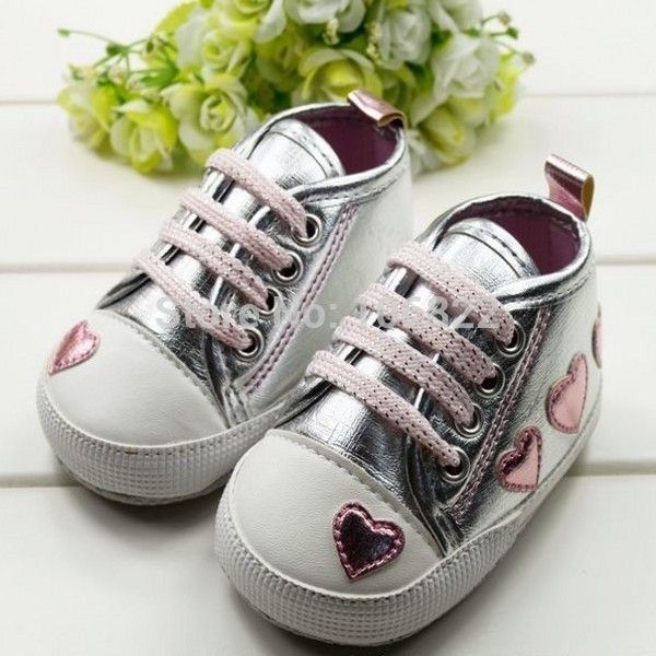 

baby first walker silver heart soft shoes shinny walking sneaker 0-18 m