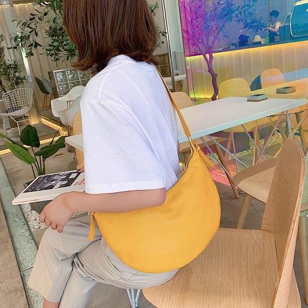 

2020 new shoulder bag women's casual fashion korean version of irregular dumplings ladies crossbody bag