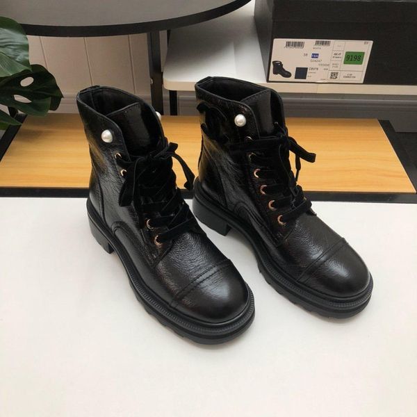 

new13 luxury ladies martin boots fashion leather boots thick bottom outdoor comfortable women's shoes original box fast delivery, Black