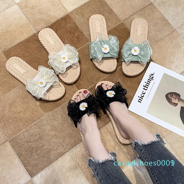

2020 summer new luxury designer bow small daisy cool flat slippers female wild outdoor leisure fairy fashion word sandals c09 c01, Black