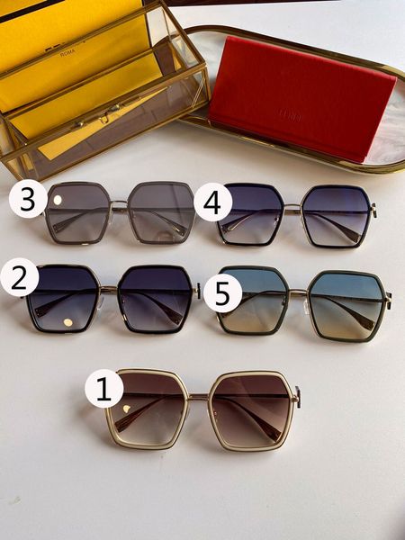 

fashion square sunglasses ff0391 size:55-17-140 couple models from men classic uv protection round frame classic, White;black