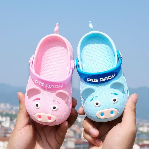 

children's anti-skid hole and sandals shoes cartoon beach sandals slippers fashionable leisure holes slippers, Black;red