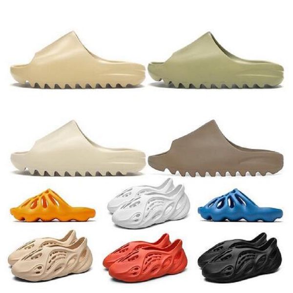 

2020 mens new kanye sandals shoes foam runner triple black white red slide bone resin desert sand earth brown men women slipper sneakers