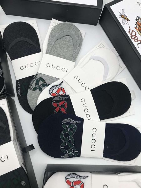 

20ss моды женских носков лета мужских носки лодыжки уличного белья женского баскетбольной спортивные случайные носки один размера для женщин, Black;white