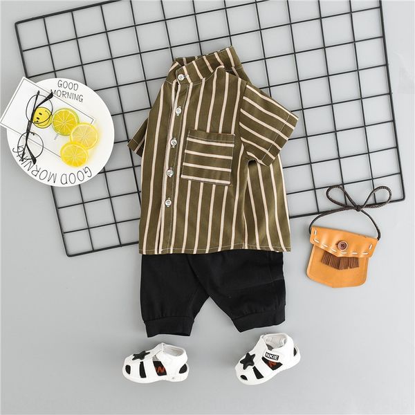 

2020 boyssummer нового ребенка случайного костюма брюки брюки suitshorts setstriped рубашка из двух частей набора ребенок короткого рукава ш