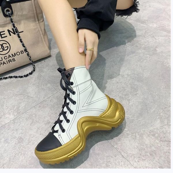

2020th new official website also released luxury women's casual fashion socks shoes, outdoor casual boots, fast delivery, Black