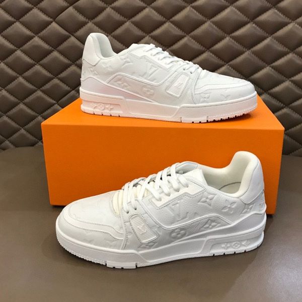 

040 high-quality men's casual sports shoes and designer luxury outdoor casual shoes, the original box size is 38-45, Black