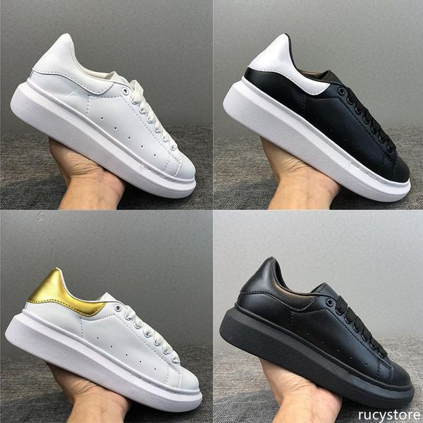 

fashion classic platform luxury designer women shoes solid colors leather trainers mens black velvet reflective chaussures casual sneakers