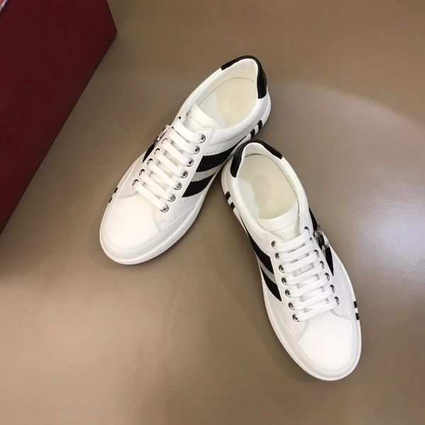

real leather men casual shoes designer lace-up sneakers men flat shoes fashion mixed color original box thick soled, Black