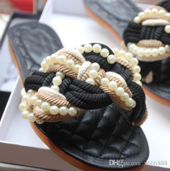 

the summer of 2018 the new european and american fashion pearl shoes, flat non-slip female slippers mesh hollow out breathable roman sandals, Black