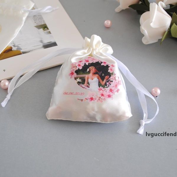 

1pcs cute candy bag creative fabric bag with silk ribbon wedding birthday party gift packaging biscuits bags