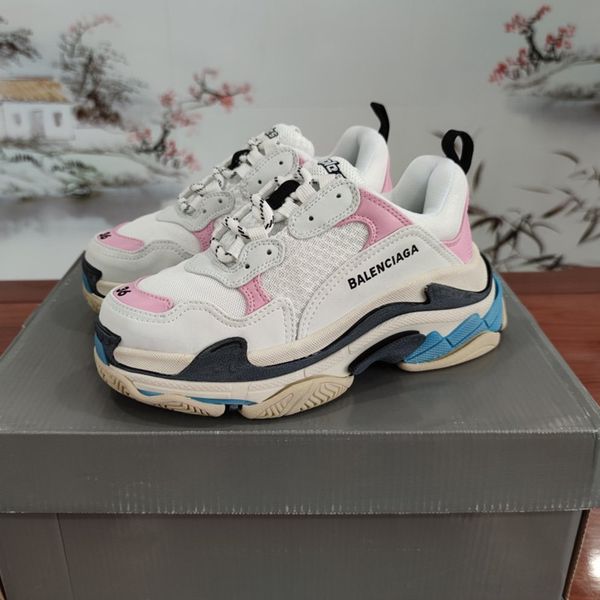 

2020fz designer to create casual and comfortable all-match sports shoes, travel shoes outsole non-slip design with original box delivery, Black