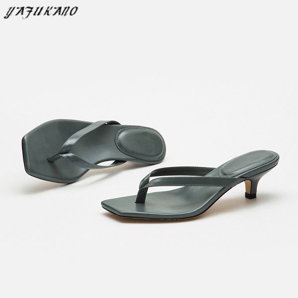 

2020 new women beach chic flip flop leather square toe ladies slides elegant mid heel sandals outsides slipper for party dress, Black