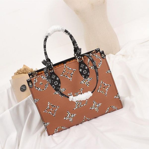 

fashion womens large capacity messenger handbags crossbody bag womens luxury designer bag leather handle totes lady messenger bags