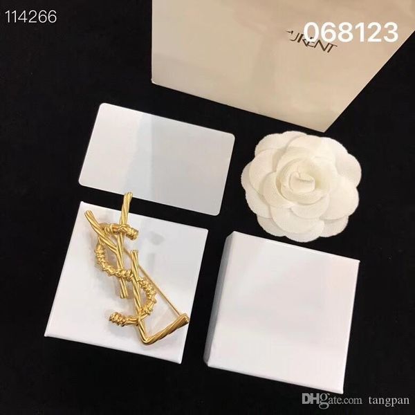 

2020 retro new lady temperament letters gold metal winding copper brooch female anti-buff neckline wild english pin, Gray