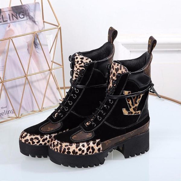 

fashion ankle boots winter leather work round toe lace -up laureate platform desert boot chaussures de femme luxury womens shoes luxury styl, Black