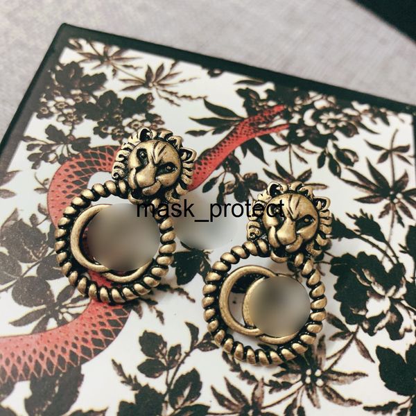 

gujia style copper made old lion head letter women's double gg home fashion temperament earrings internet celebrity favorite, Golden