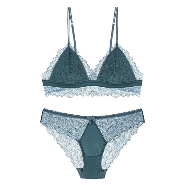 

2020 new eyelash lace triangle bra and panties set thin cup wire satin underwear girls bra set women lingerie, Red;black