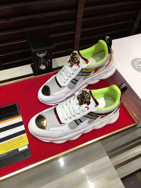 

2020-2019u spring new trend casual sports men's shoes leather thick-soled versatile shoes, original packaging shoe box, size: 38-44