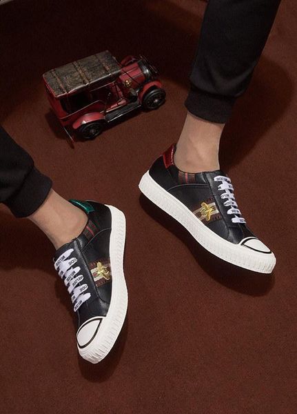 

2019o new summer men's white shoes, comfortable flat shoes fashion sports shoes, all in the original packaging, male code 38-4411, Black