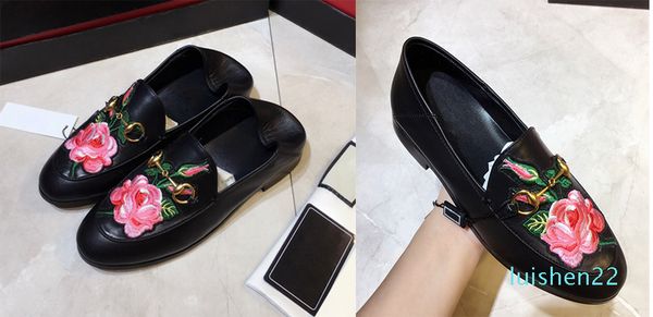 

fashion muller fur slippers women genuine leather mules flat mules shoes metal chain casual mules flats new styles with box l22, Black