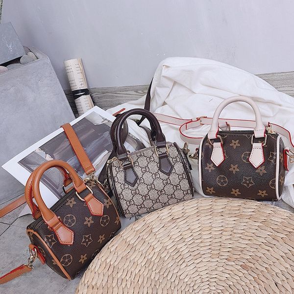 

gdium children's 2020 new presbyopia hand girl princess er tong bao crossbody bag postman package postman package messenger bag accesso