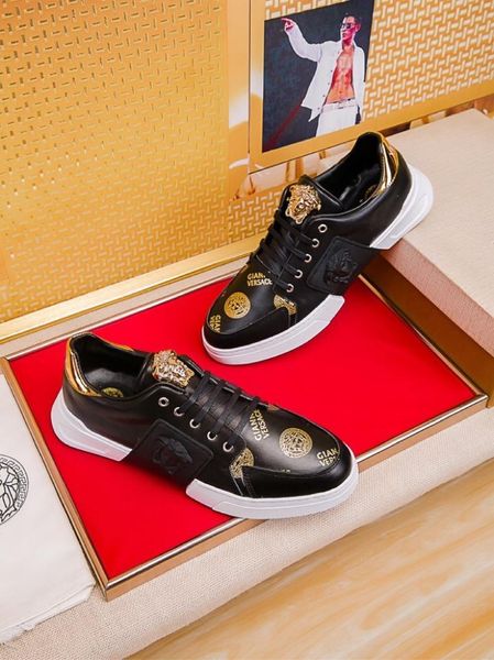

2020k limited edition leather embroidered medusa stitching men's low-lace-up casual shoes, fashionable and versatile sneakers,size, Black