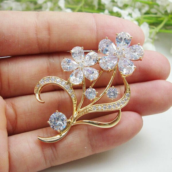 

new fashion style woman flower gold tone brooch pin clear zircon crystal, Gray