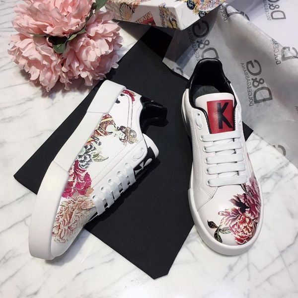 

2020w new embroidered graffiti leather casual shoes outdoor men and women sports shoes fashion wild couple shoes, size 35-451, Black