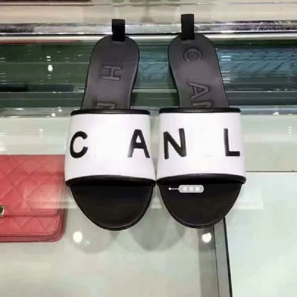 

fashion women's sandals designer shoes bohemian diamond slippers woman flats flip flops shoes summer beach sandals bag06 ch03, Black