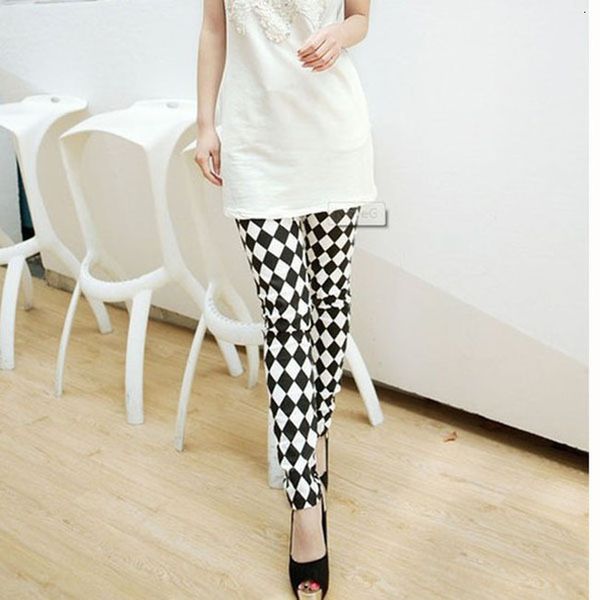 

spring leegings women mid waist 2020 new plaid casual ankle length female legging fashion woman elastic slim plaid leggings, Black