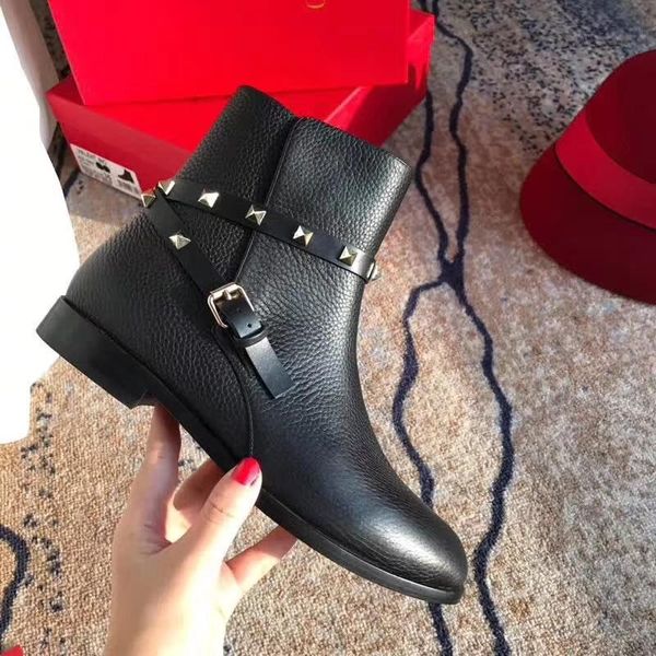 

2020a leather fashion women's spring and autumn new martin boots thick boots round head high to help women's boots