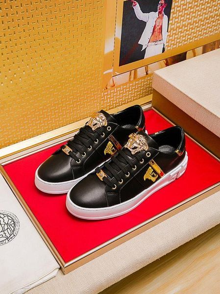 

2020o limited edition leather print embroidery stitching men's low-lace-up casual shoes, high-quality fashionable wild sports shoes, Black