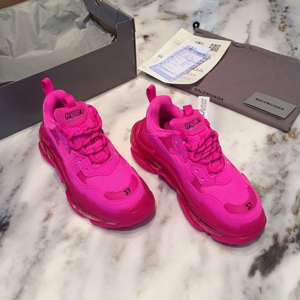 

2020n designer designs new leisure and entertainment hiking shoes, outdoor jungle adventure shoes, original packaging and box delivery, Black