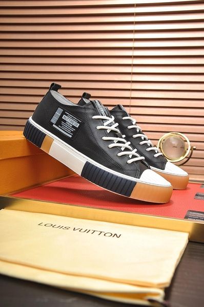 

2020oc limited edition new fashion trend wild men casual comfortable shoes hiking shoes sports shoes original box packaging, Black