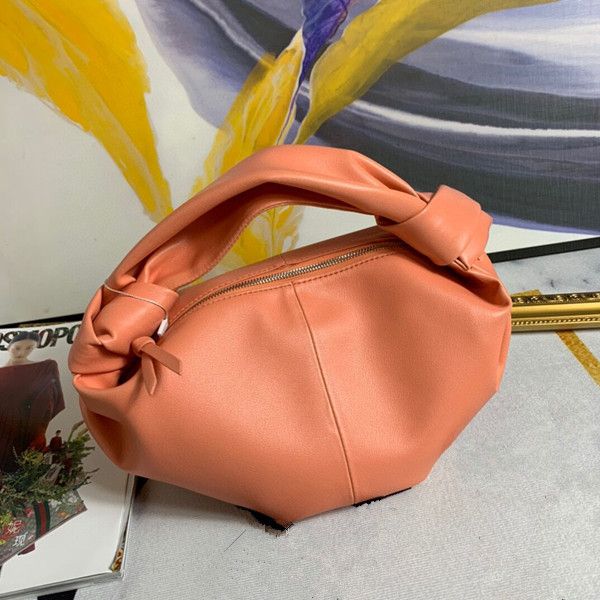 

leather lady 2020 summer new x leisure fashion ins wind ox horn bag cloud bag knot knot underarm dumpling bag handbag